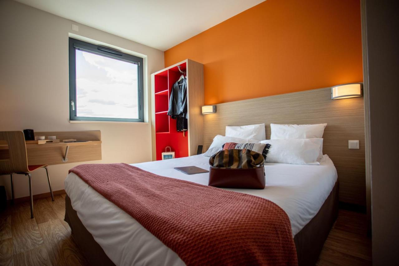 Oneloft Hotel Obernai Bagian luar foto
