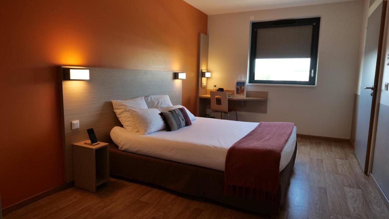 Oneloft Hotel Obernai Bagian luar foto