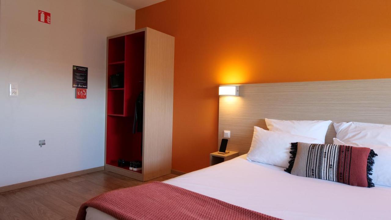 Oneloft Hotel Obernai Bagian luar foto